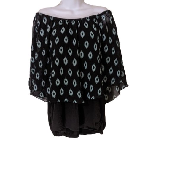 Claudia Richards Layered Off Shoulder Top. - Picture 1 of 3